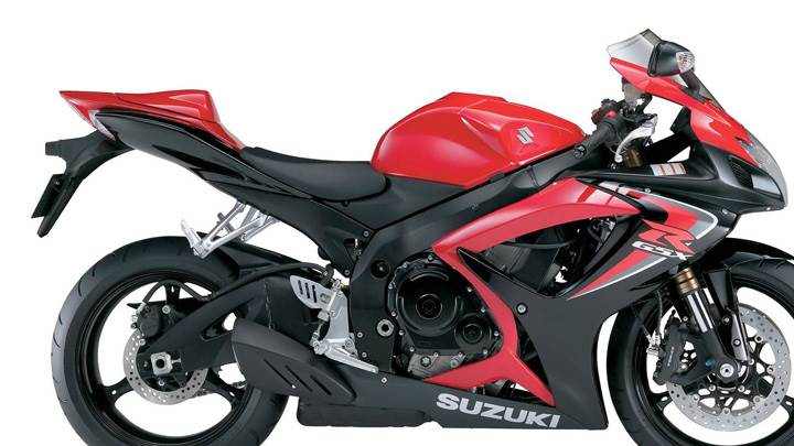 Suzuki Gsx R600 Side Pose In Red Color